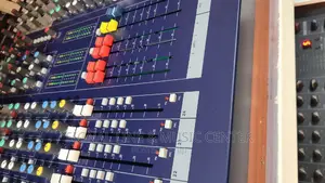 Soundcraft Mixer Lx9 32channels