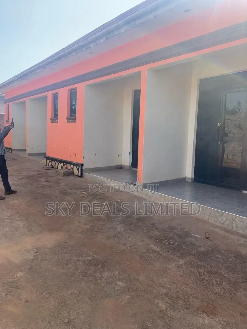 1bdrm Bungalow in Bukooto, Nakawa for rent