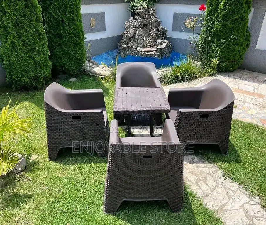 Executive Bar and Restaurant Chairs and Table
