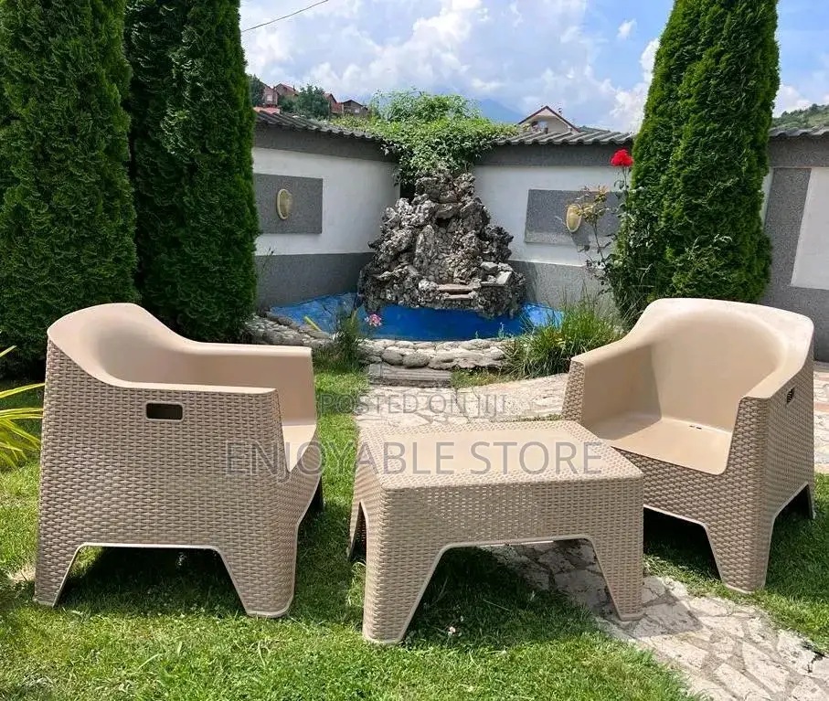 Executive Bar and Restaurant Chairs and Table
