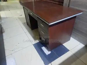 Eexecutive Table for Sale