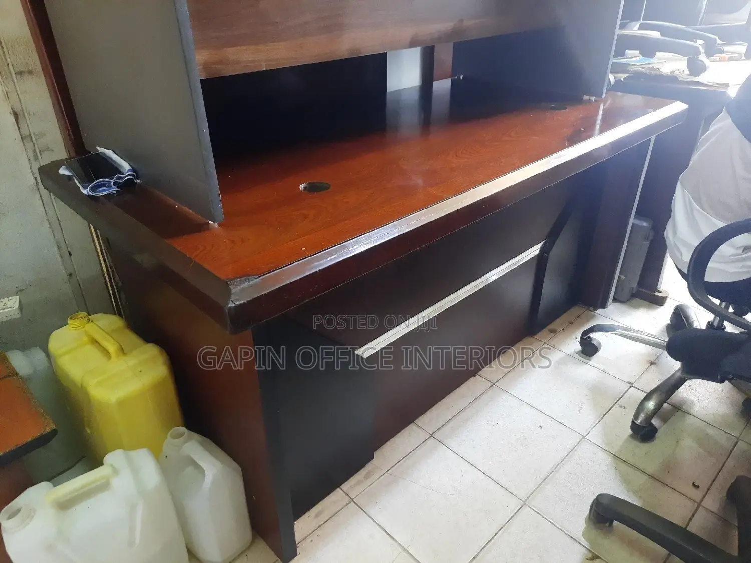 Eexecutive Table of Size 160cm