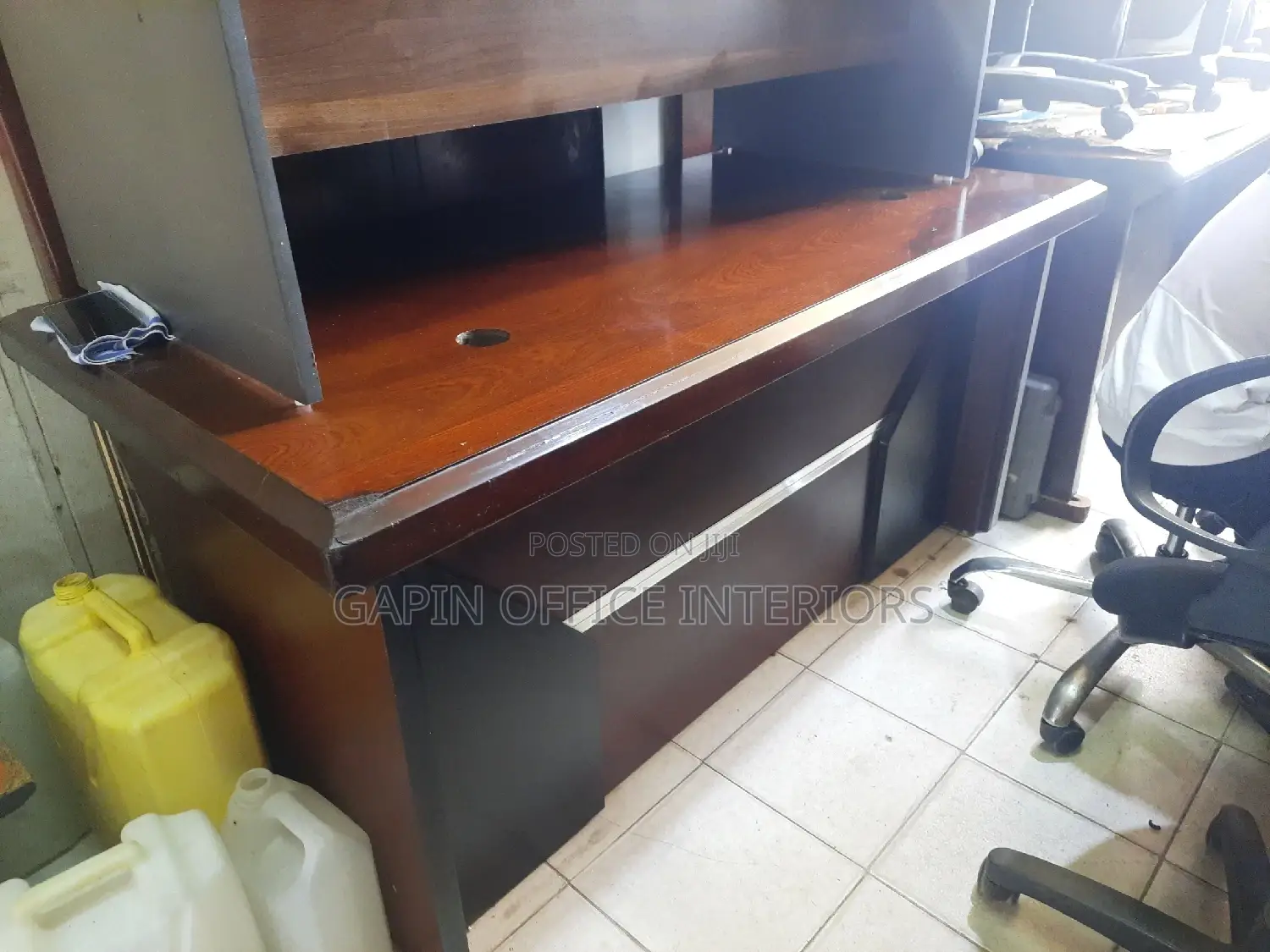 Eexecutive Table of Size 160cm