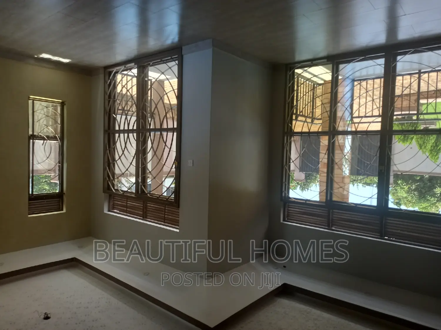 Furnished 4bdrm House in Kira for sale