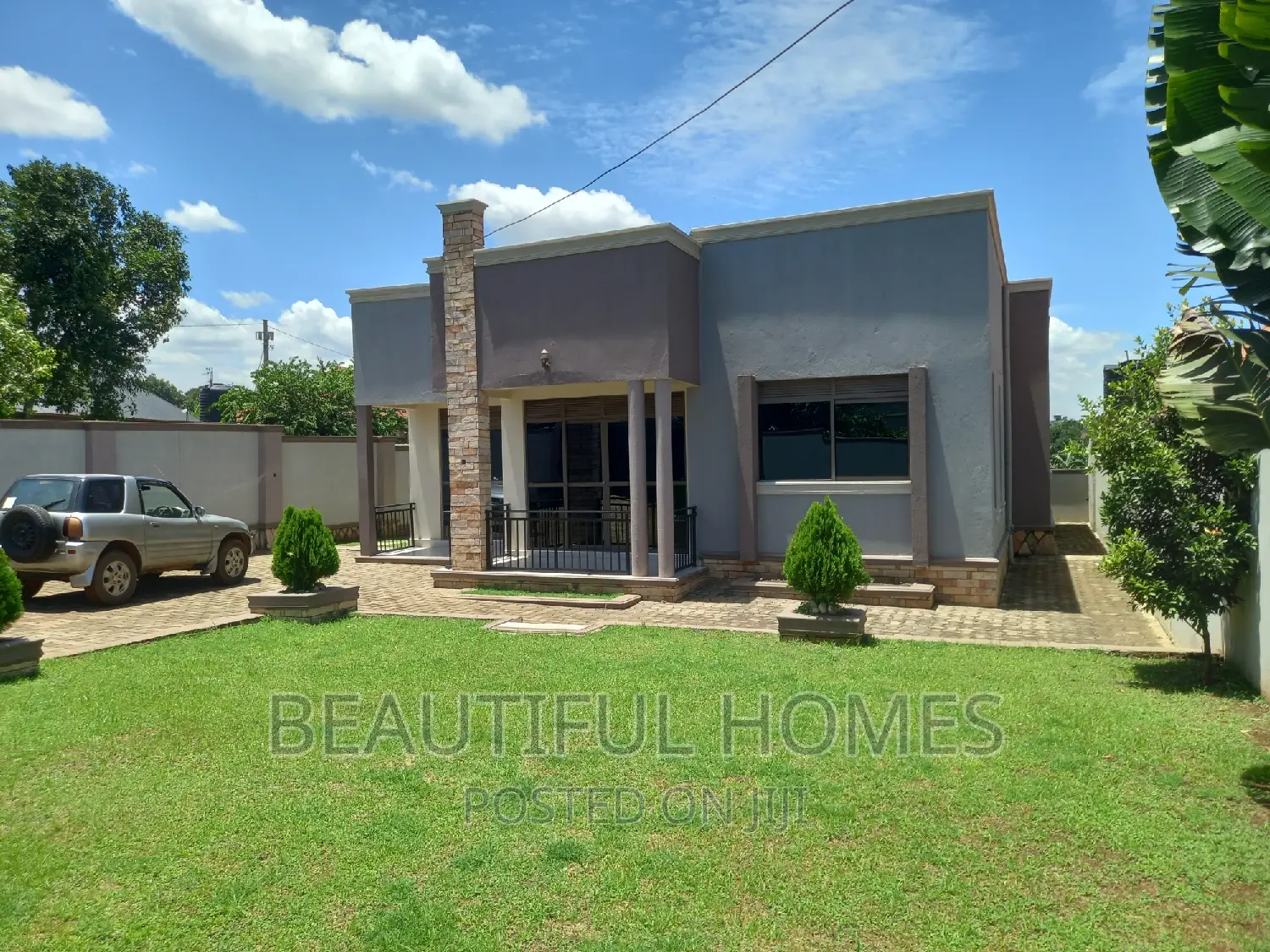 Furnished 4bdrm House in Kira for sale