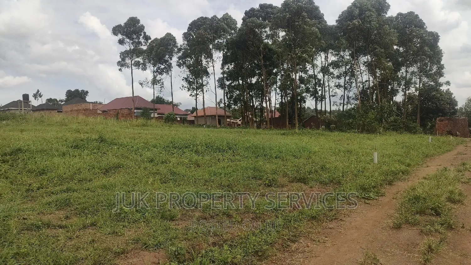 Wakiso Kayunga Town Commercial Plots 50ft by 100ft for Sale