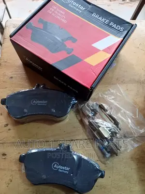 Front Brake Pads W212. 204
