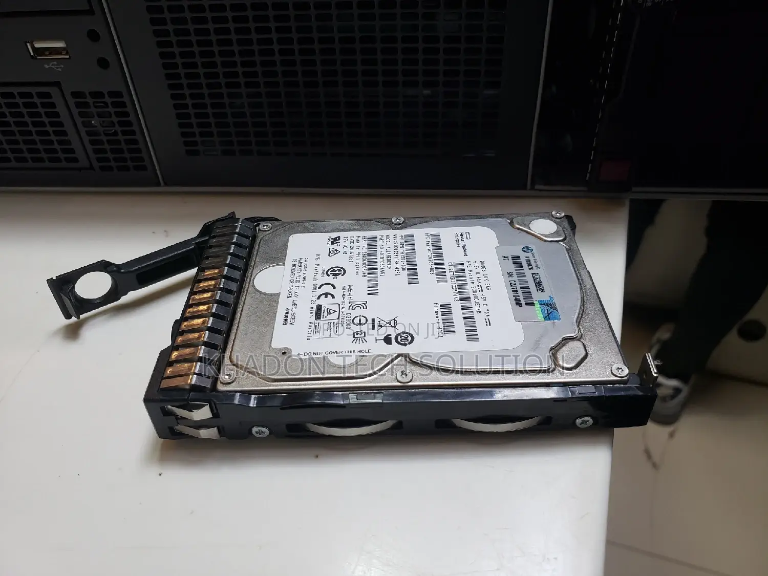 Server HP ProLiant DL 96GB Intel Xeon HDD 2T
