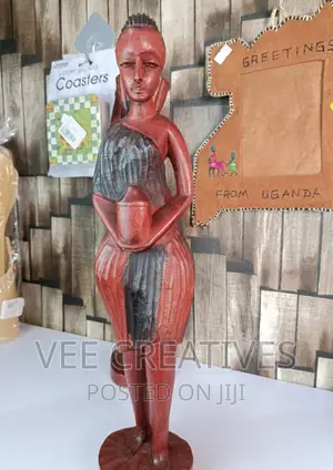 Photo - African Wood Curved Figures