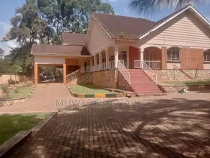 5bdrm Duplex in Fs Properties Ltd, Central Division for rent