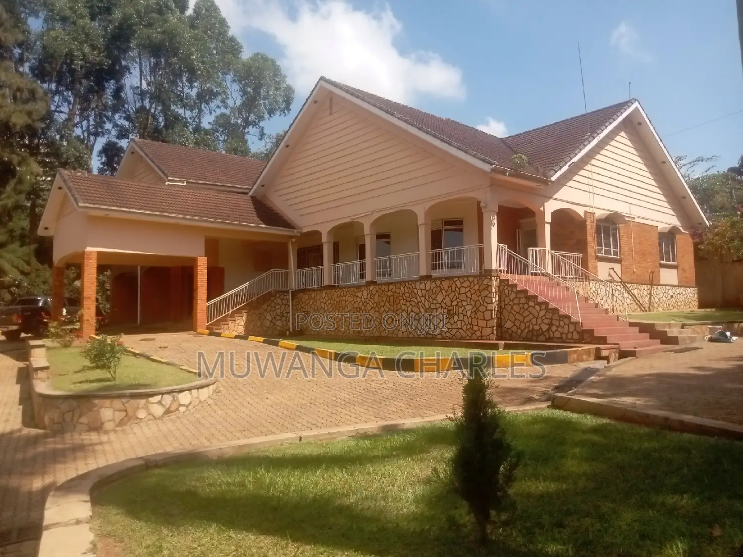 5bdrm Duplex in Fs Properties Ltd, Central Division for rent