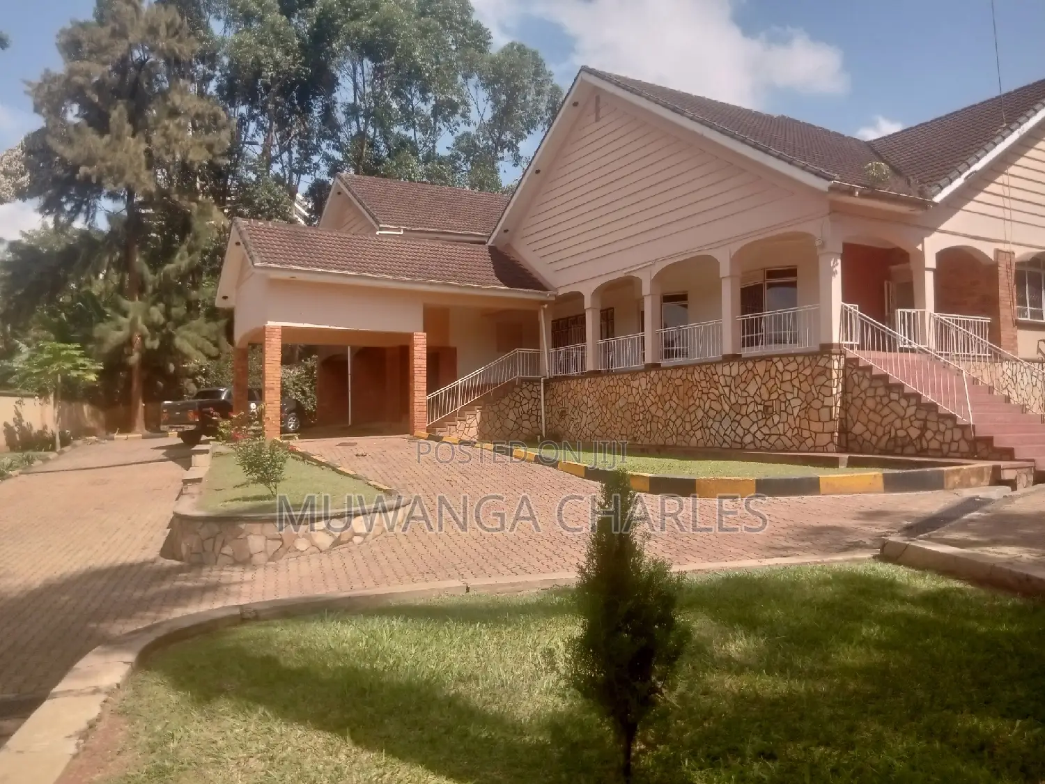 5bdrm Duplex in Fs Properties Ltd, Central Division for rent