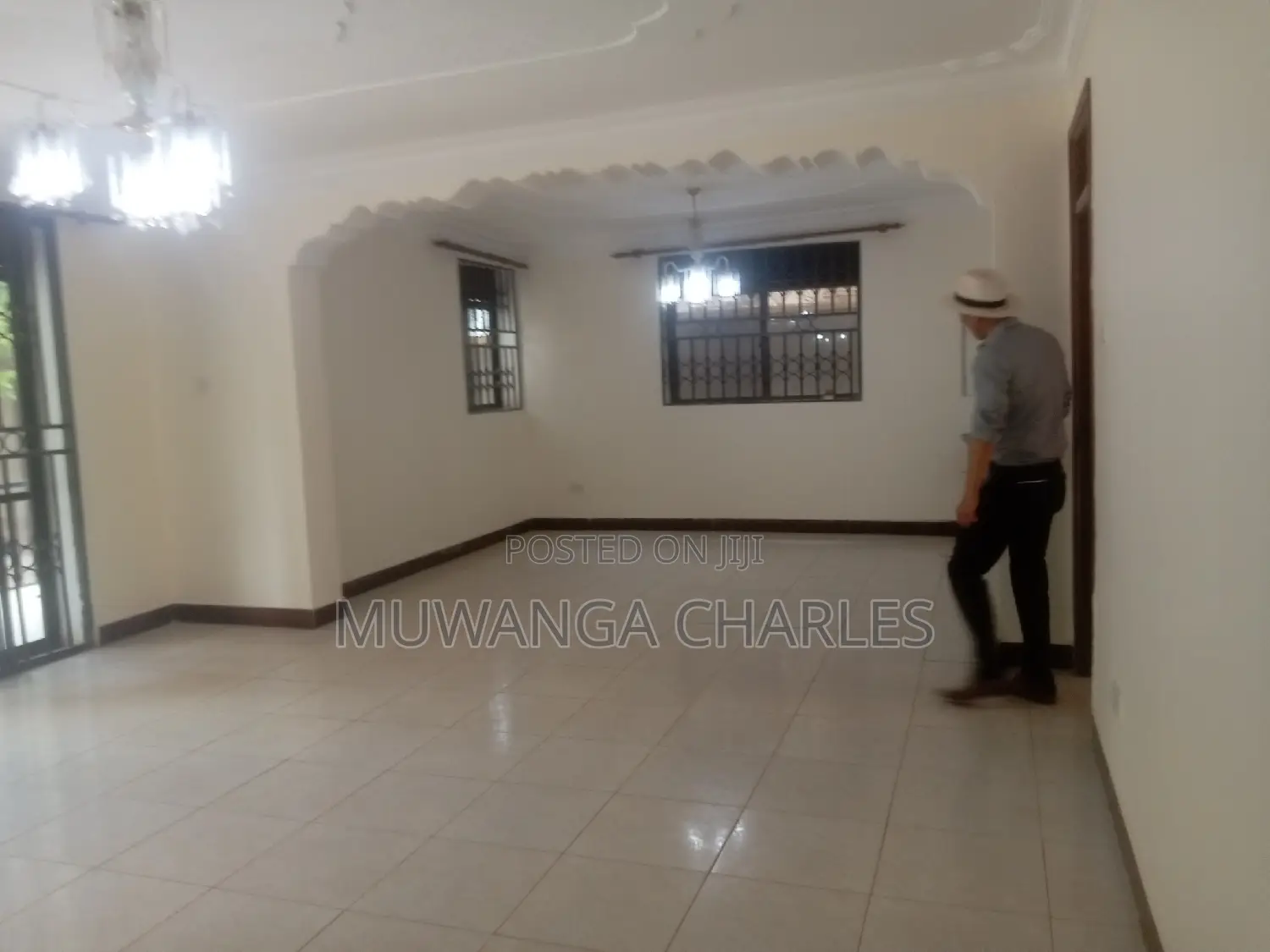 5bdrm Duplex in Fs Properties Ltd, Central Division for rent