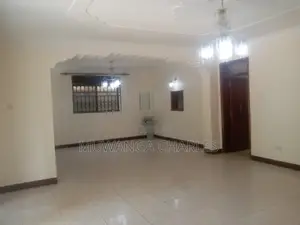 5bdrm Duplex in Fs Properties Ltd, Central Division for rent