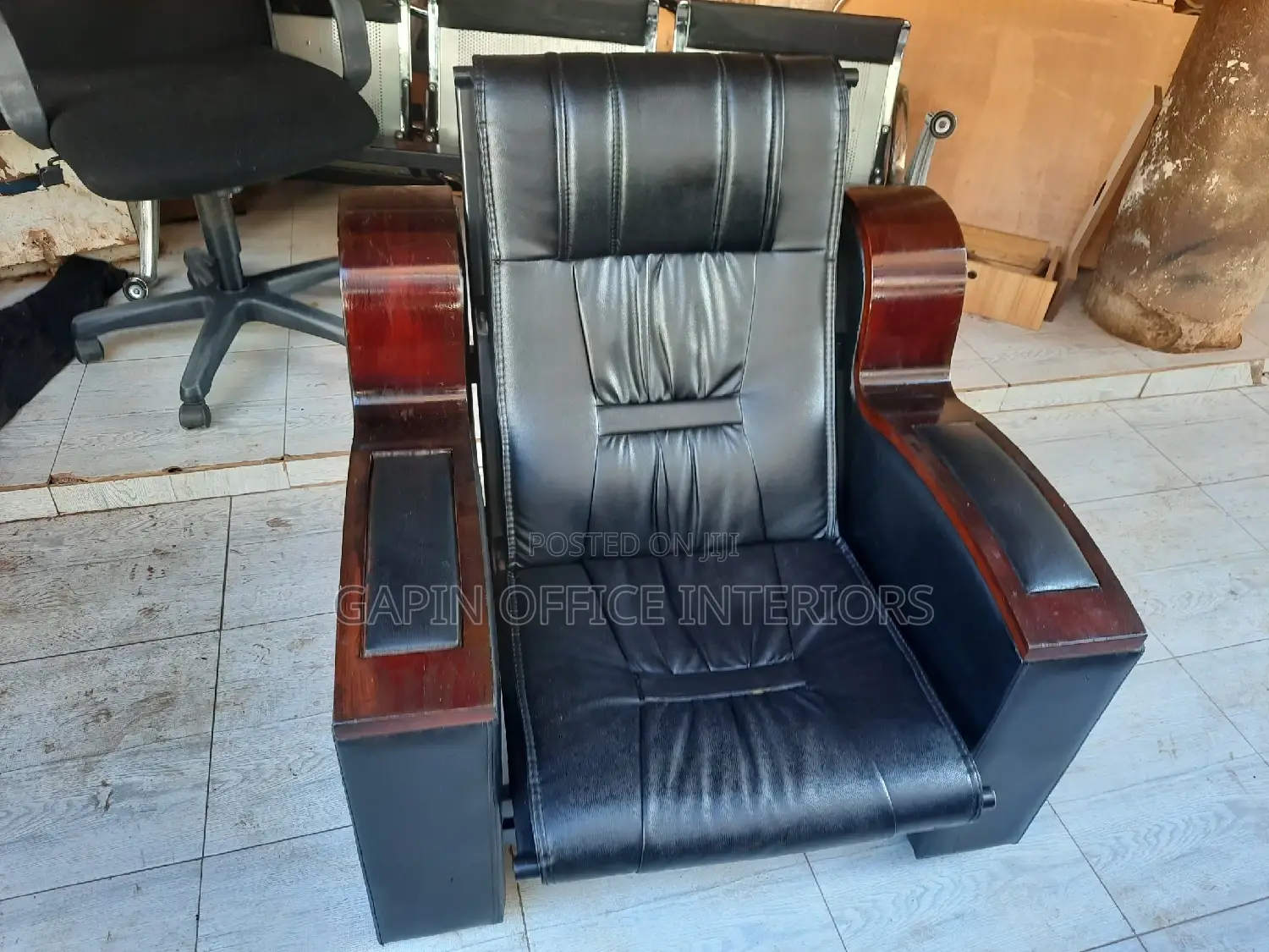 Executive Chair With Wooden Arms