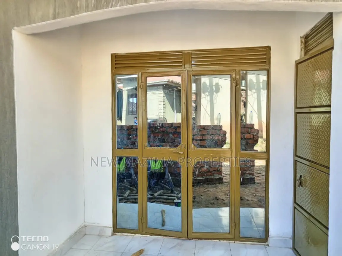 2bdrm House in Buloba Ntebe Rd, Division A for sale
