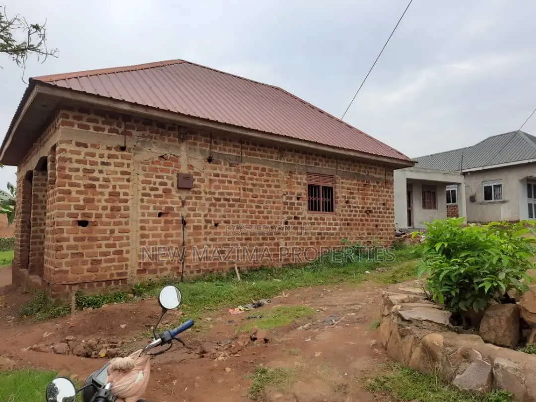 2bdrm House in After Munyonyo, Division A for sale
