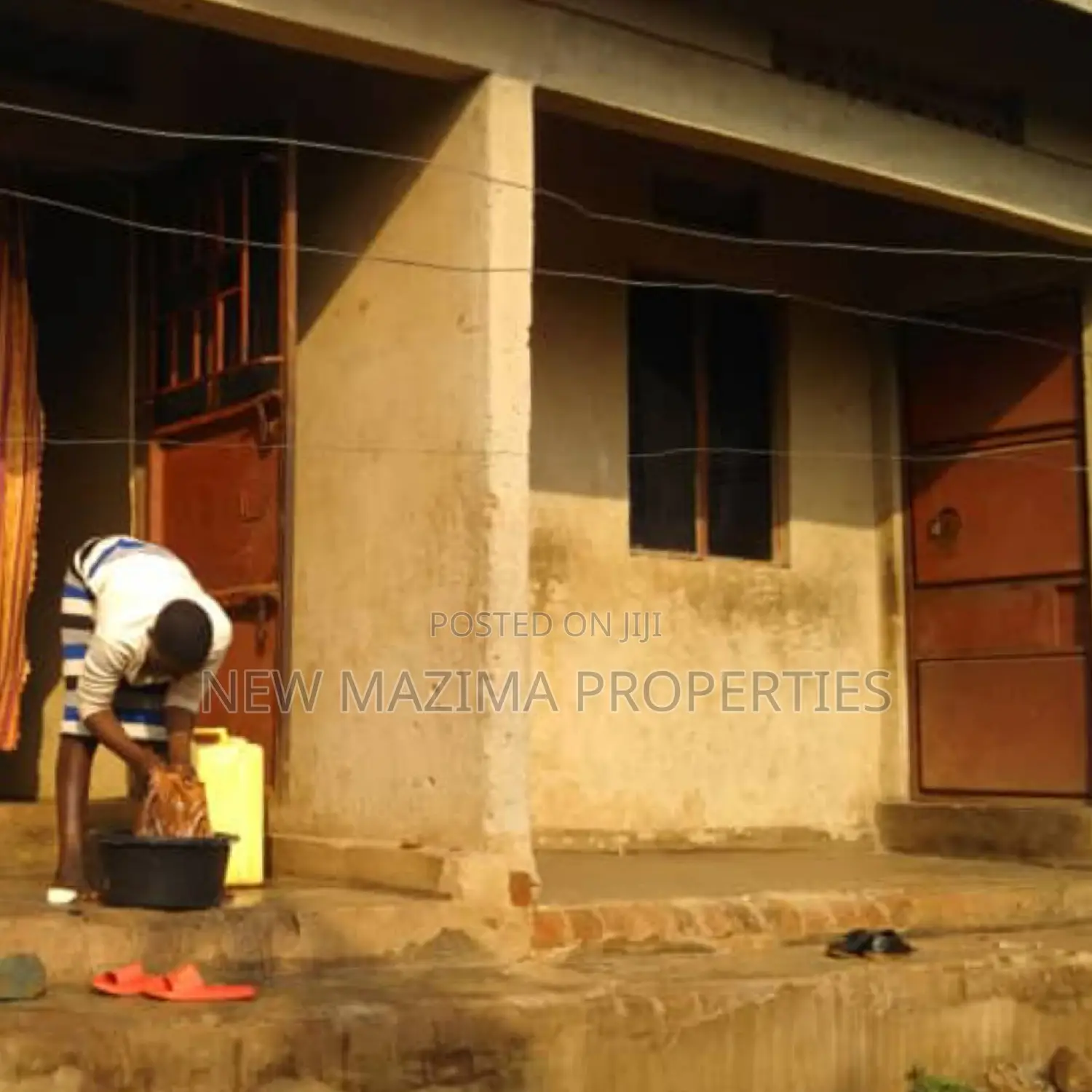 5bdrm House in Kasenge Seguku, Division A for sale