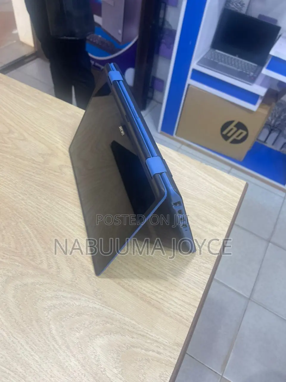 New Laptop Acer Aspire R3-131t 4GB Intel Core I5 HDD 500GB