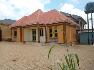 3bdrm Bungalow in Nansana, Division A for sale