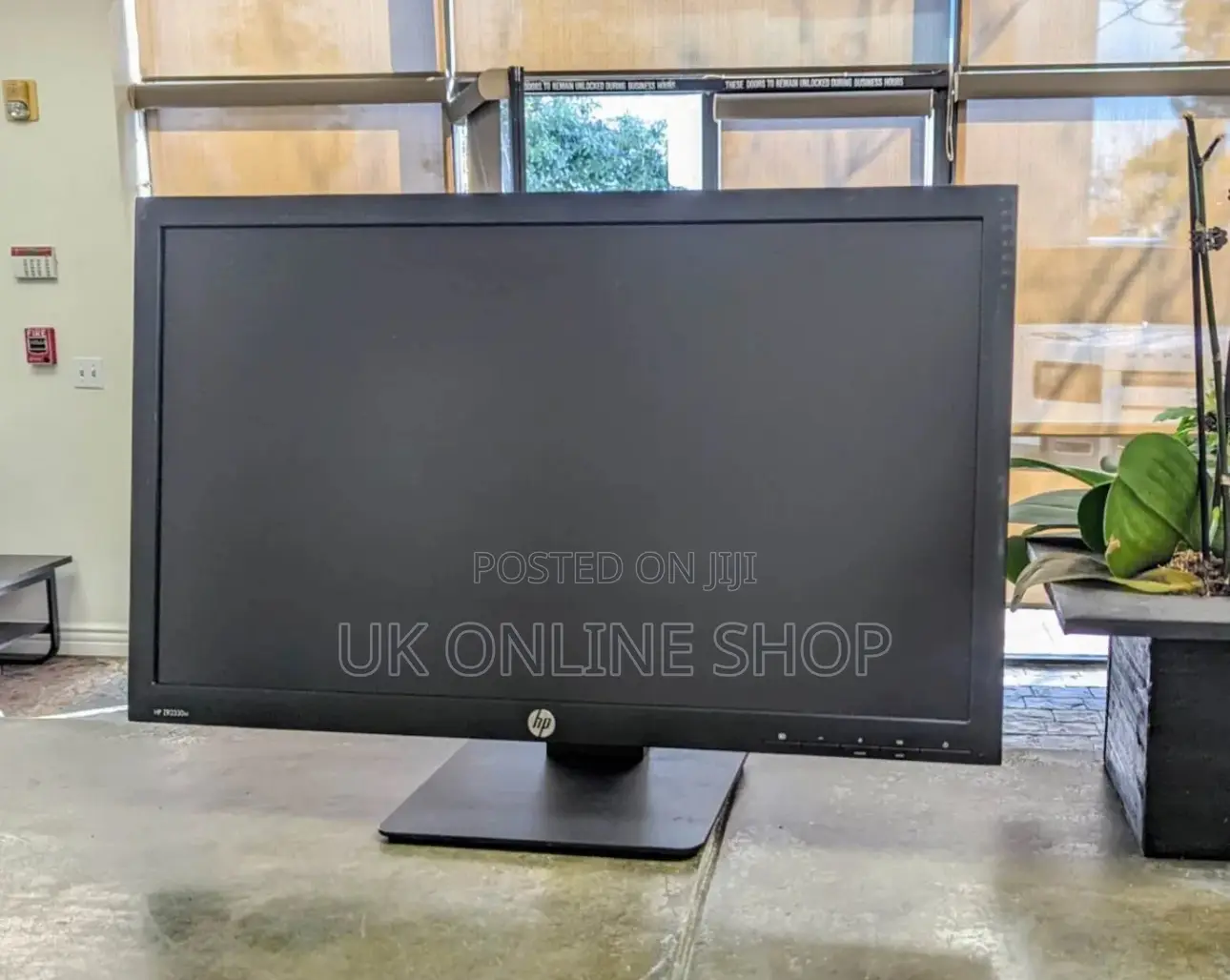HP Zr2330w 23 Widescreen LED FHD Monitor DP VGA Dvi