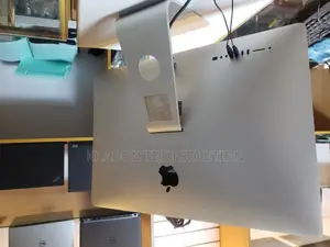 Desktop Computer Apple iMac 8GB Intel Core I5 SSD 1T