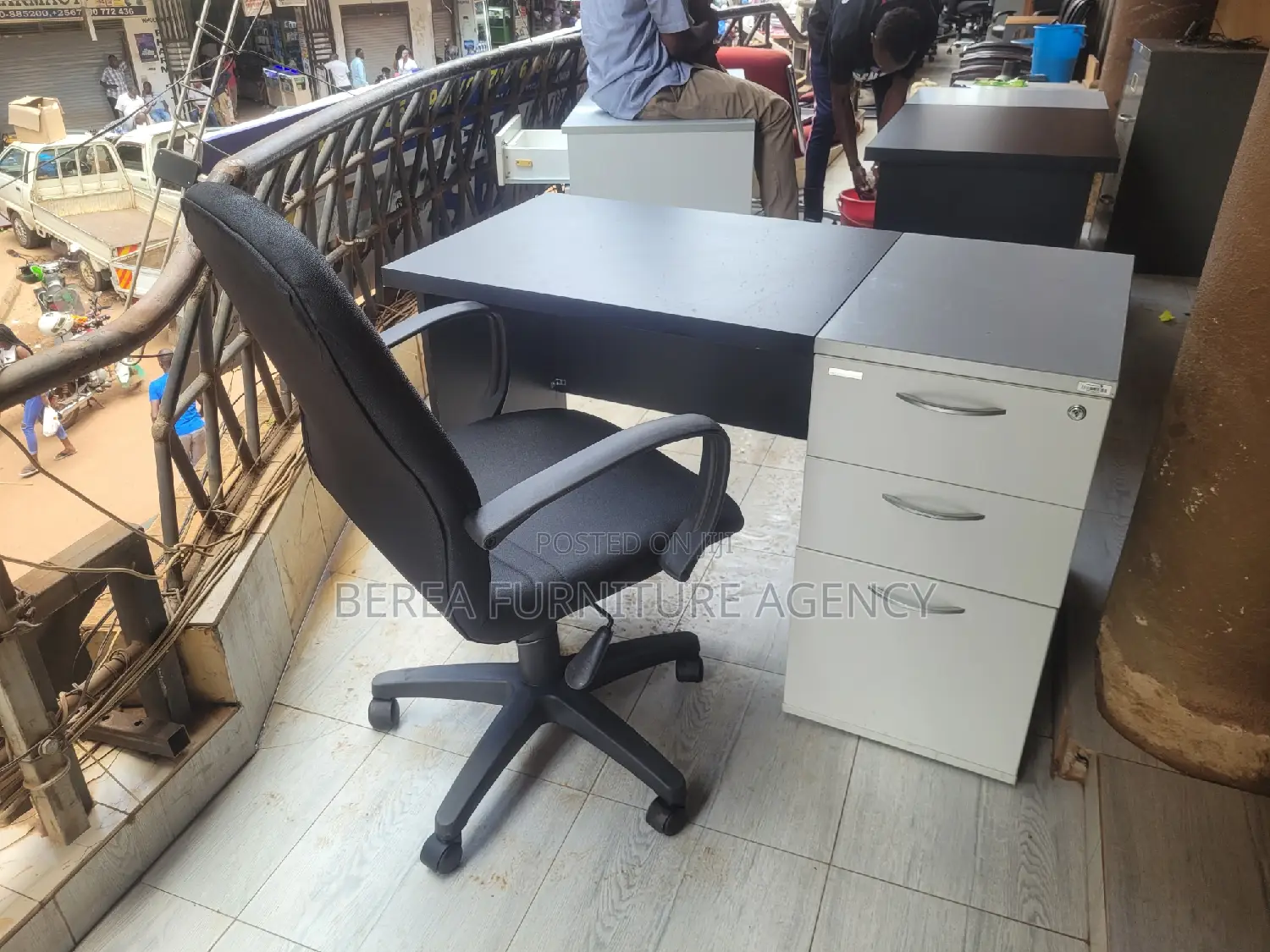 Office Chair and Table