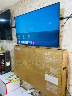 Samsung Au7100 Uhd 50 Inches