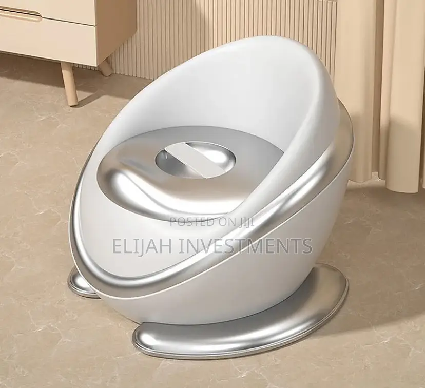 Spacecraft Toilet Comfortable Toileting and Leisurely Growth