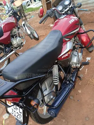 TVS HLX 125 2023 Red