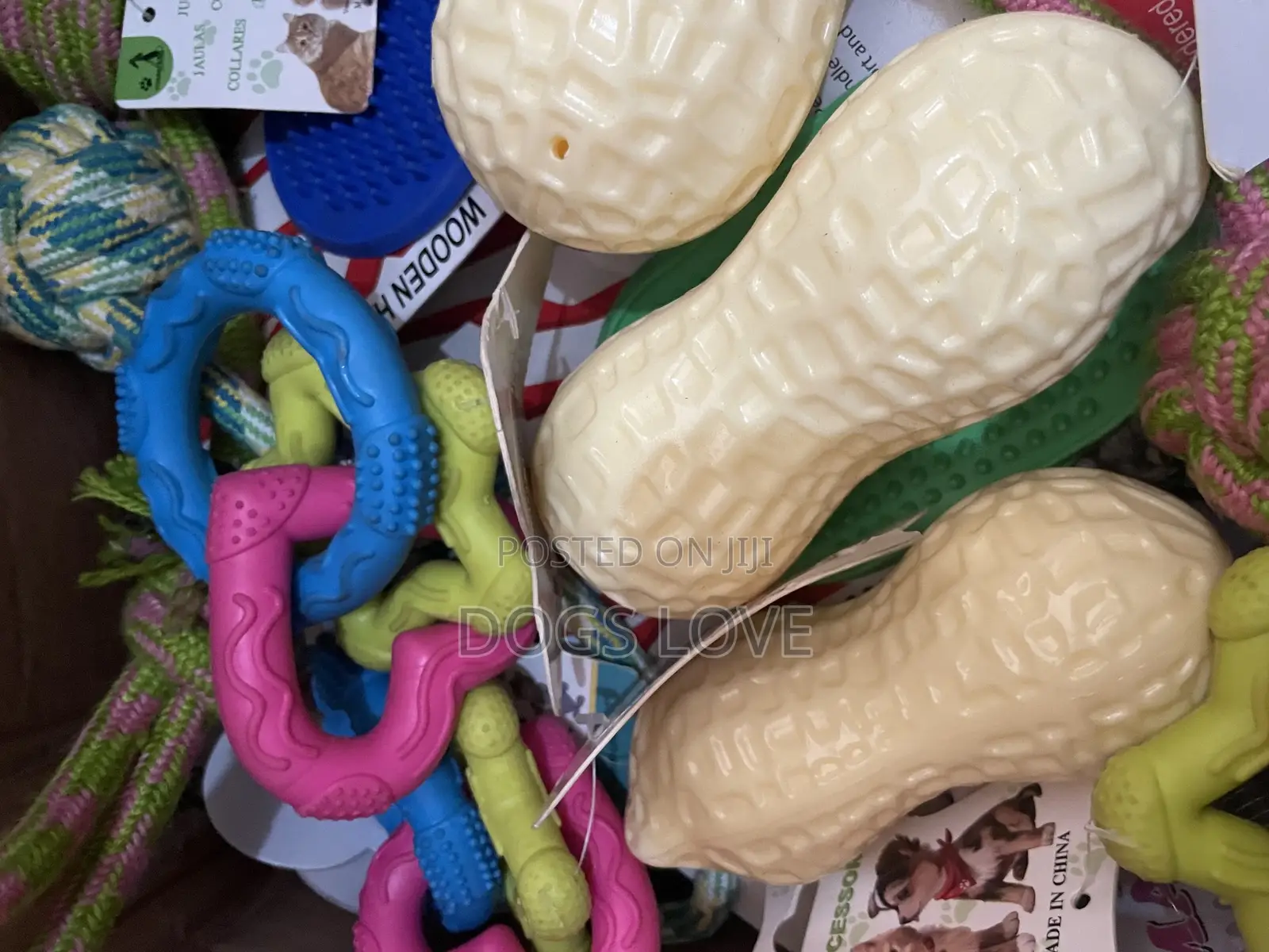 Dog Toys Both Big en Medium Size