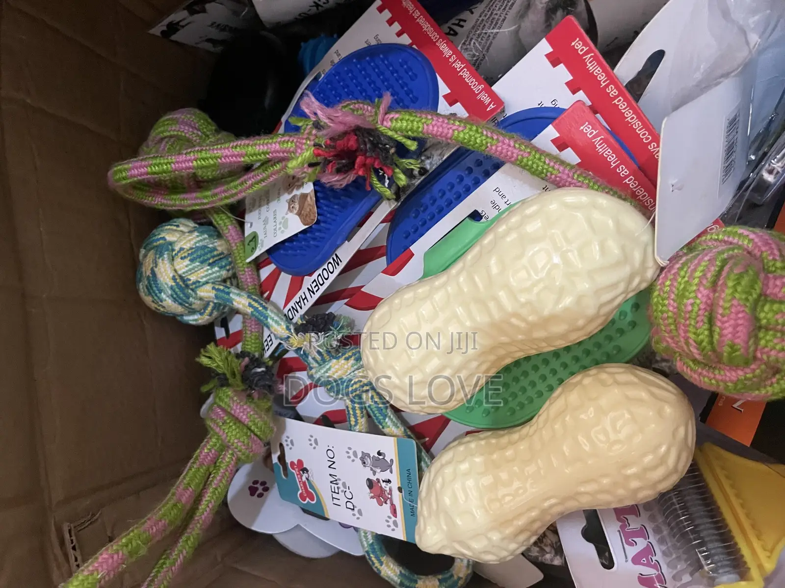 Dog Toys Both Big en Medium Size