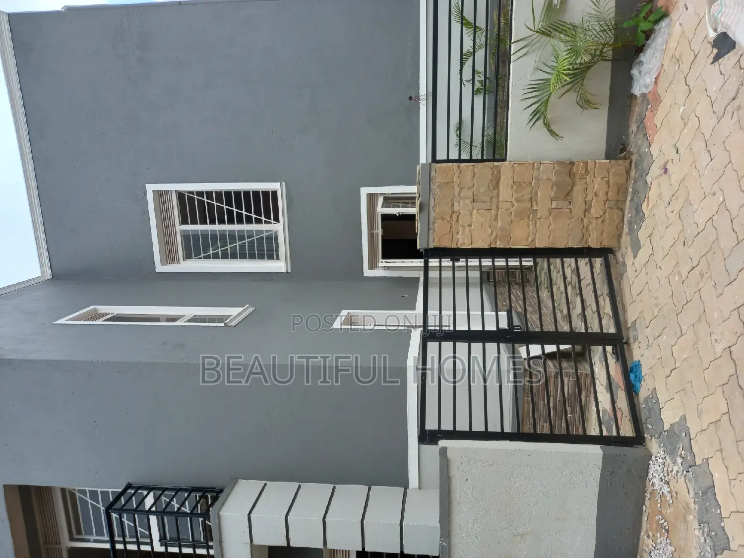 Furnished 4bdrm Duplex in Kira Tarmacked for sale