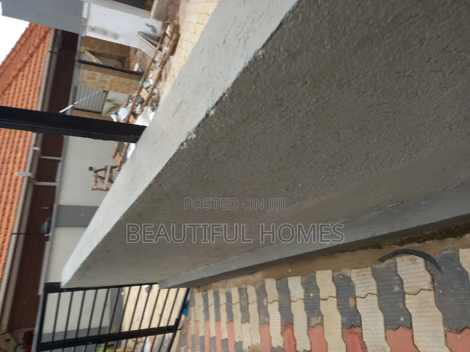 Furnished 4bdrm Duplex in Kira Tarmacked for sale