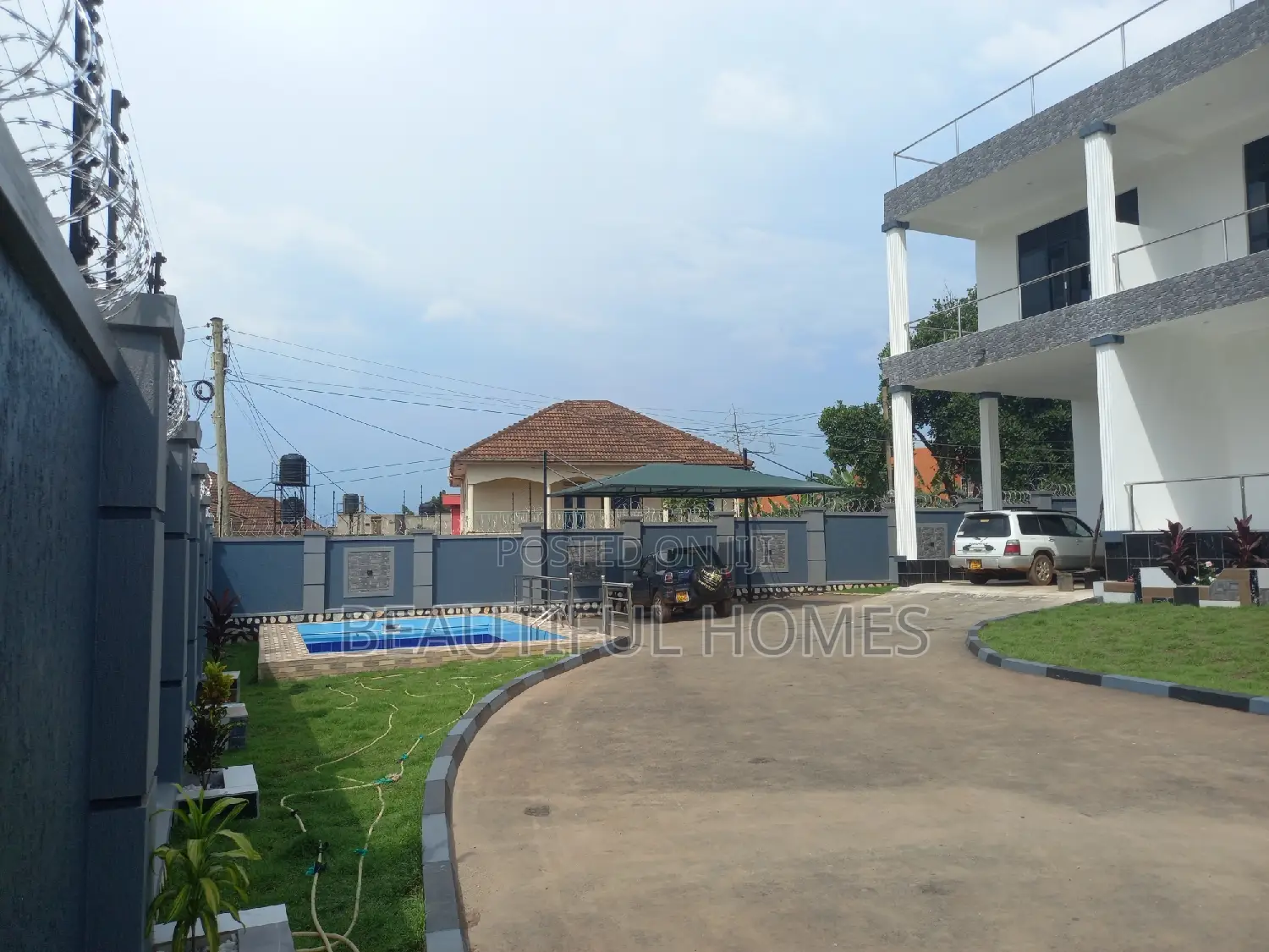 Furnished 6bdrm Mansion in Buwate, Central Division for sale