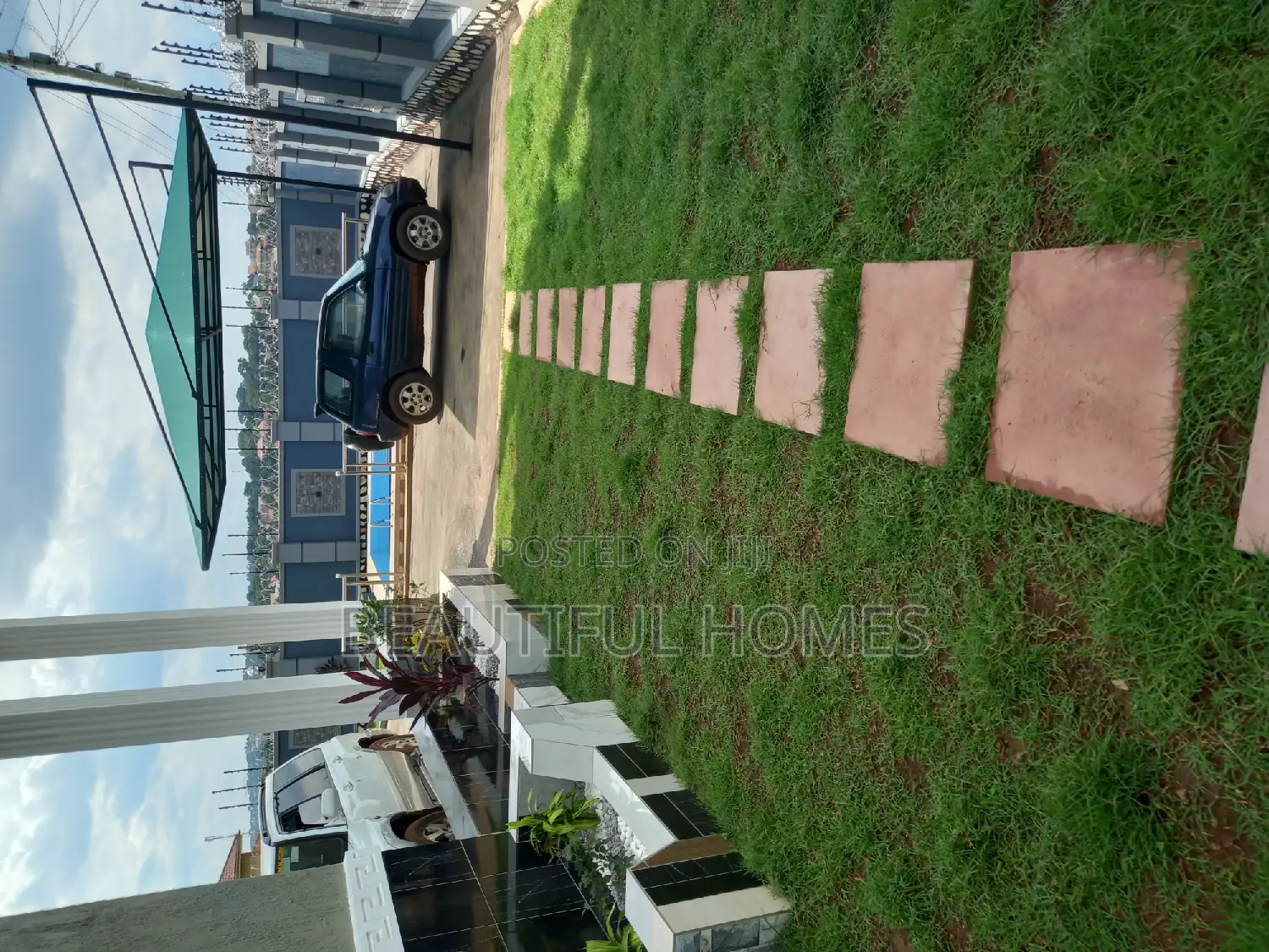 Furnished 6bdrm House in Buwate, Kira for sale