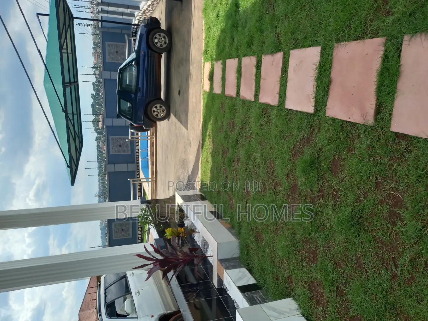 Furnished 6bdrm Duplex in Buwate, Kira for sale