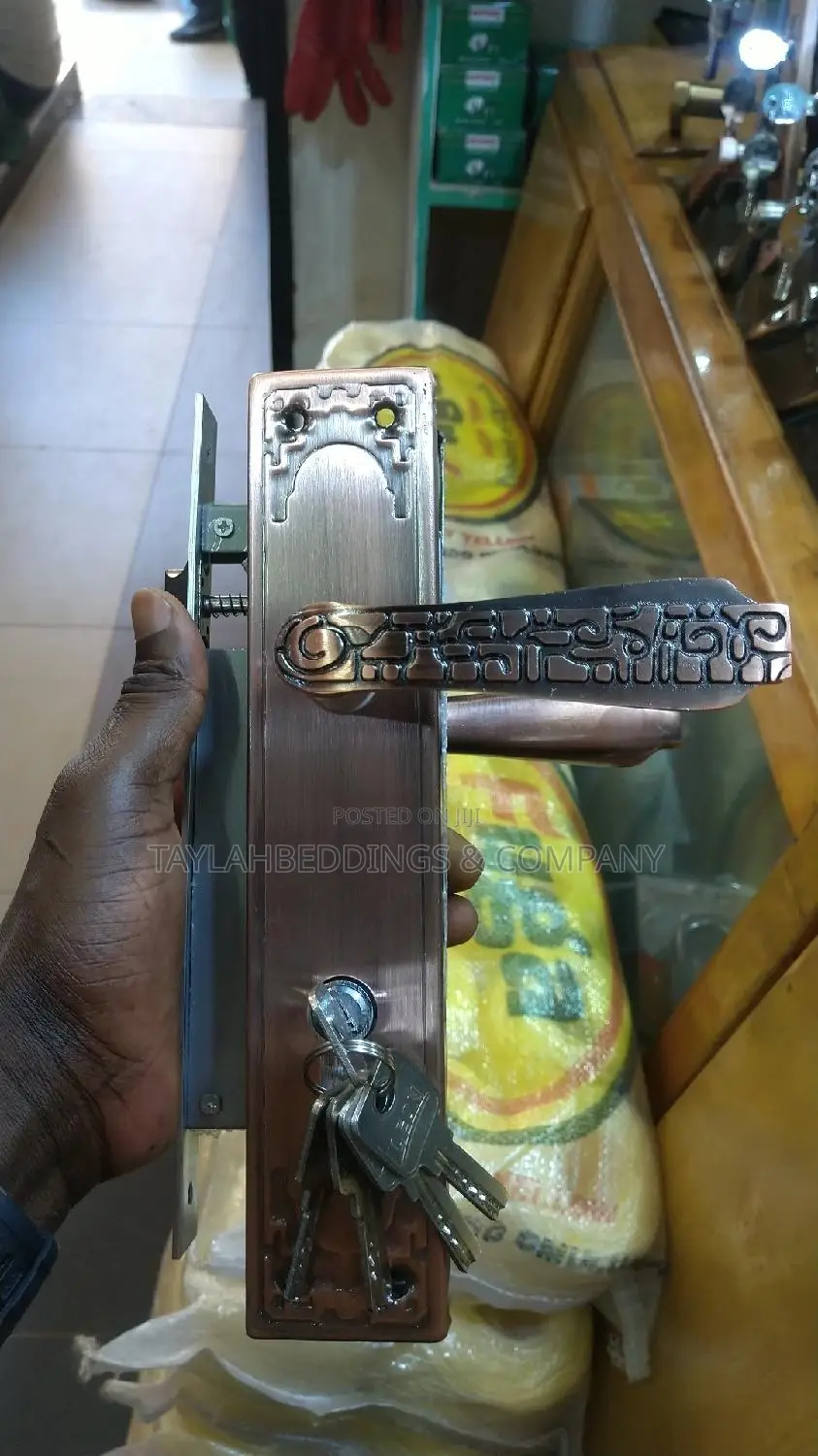 Complete Door Handle With Lock Set