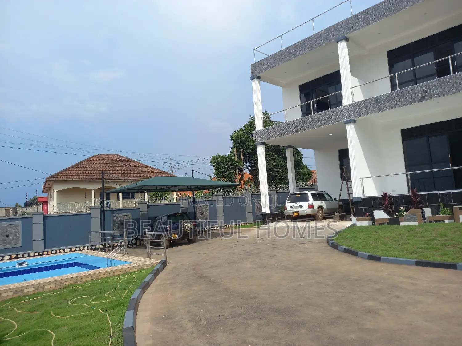 Furnished 6bdrm Mansion in Buwate Kira for sale