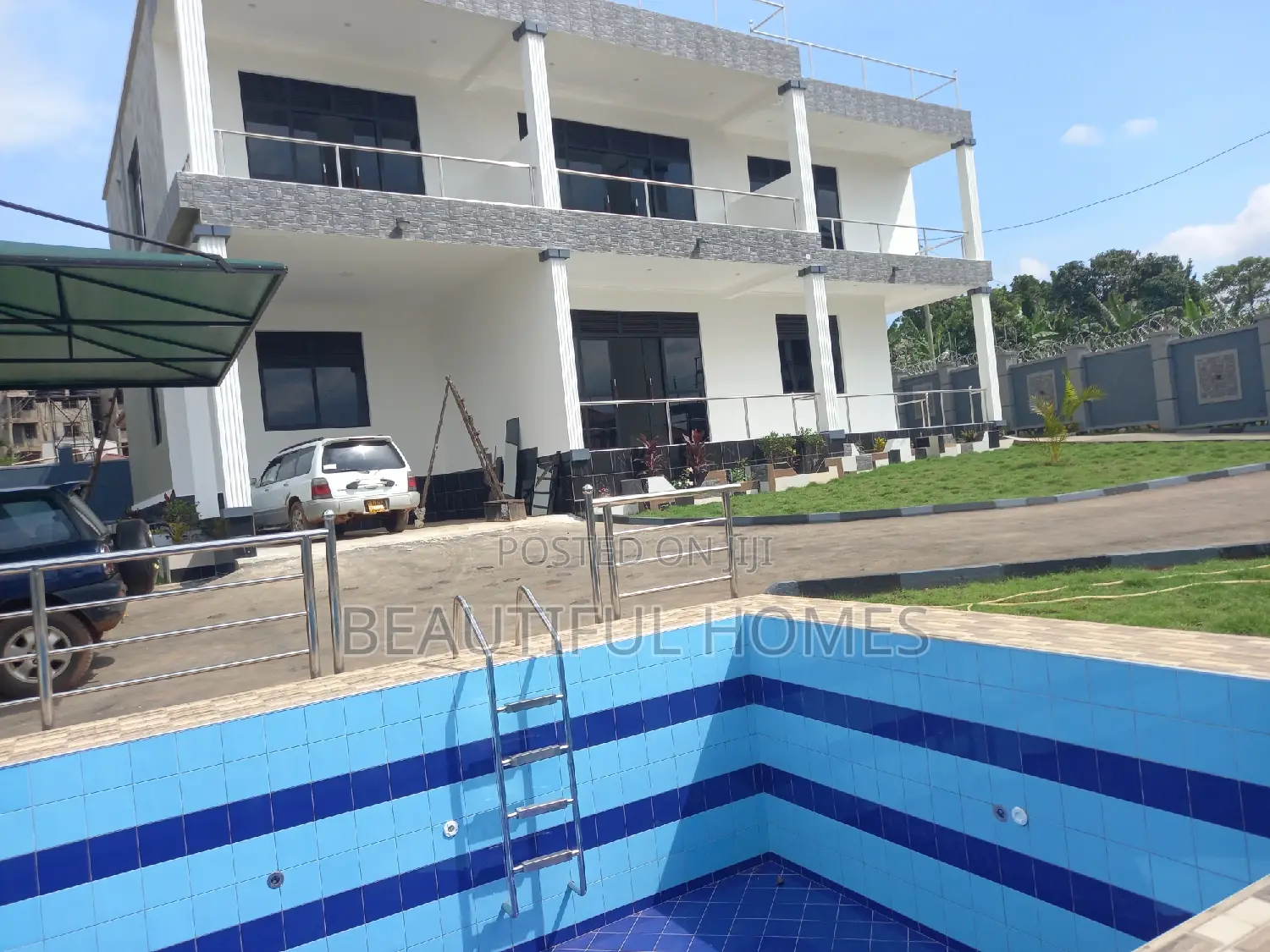 Furnished 6bdrm Duplex in Buwate Corporate, Kira for sale