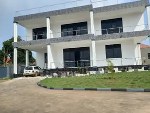 Furnished 6bdrm Duplex in Buwate Corporate, Kira for sale
