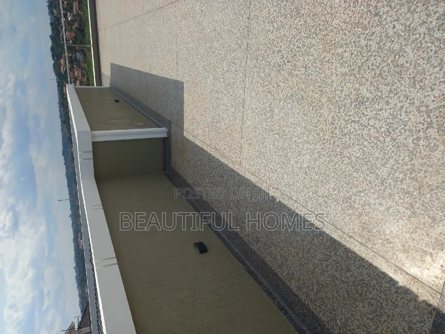 Furnished 6bdrm Duplex in Buwate, Kira for sale