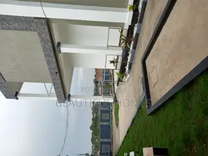 Furnished 6bdrm Duplex in Buwate, Kira for sale