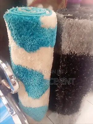 Original Bedside Shaggy Woolen Carpet.1.2x2metres( Blue)