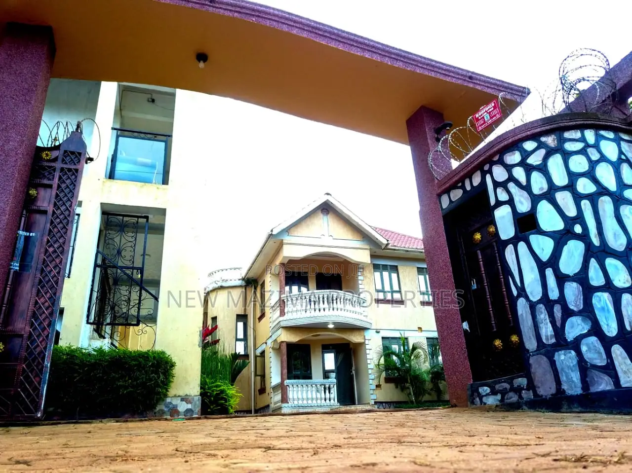 Furnished 4bdrm House in Seguku Heights, Division A for rent