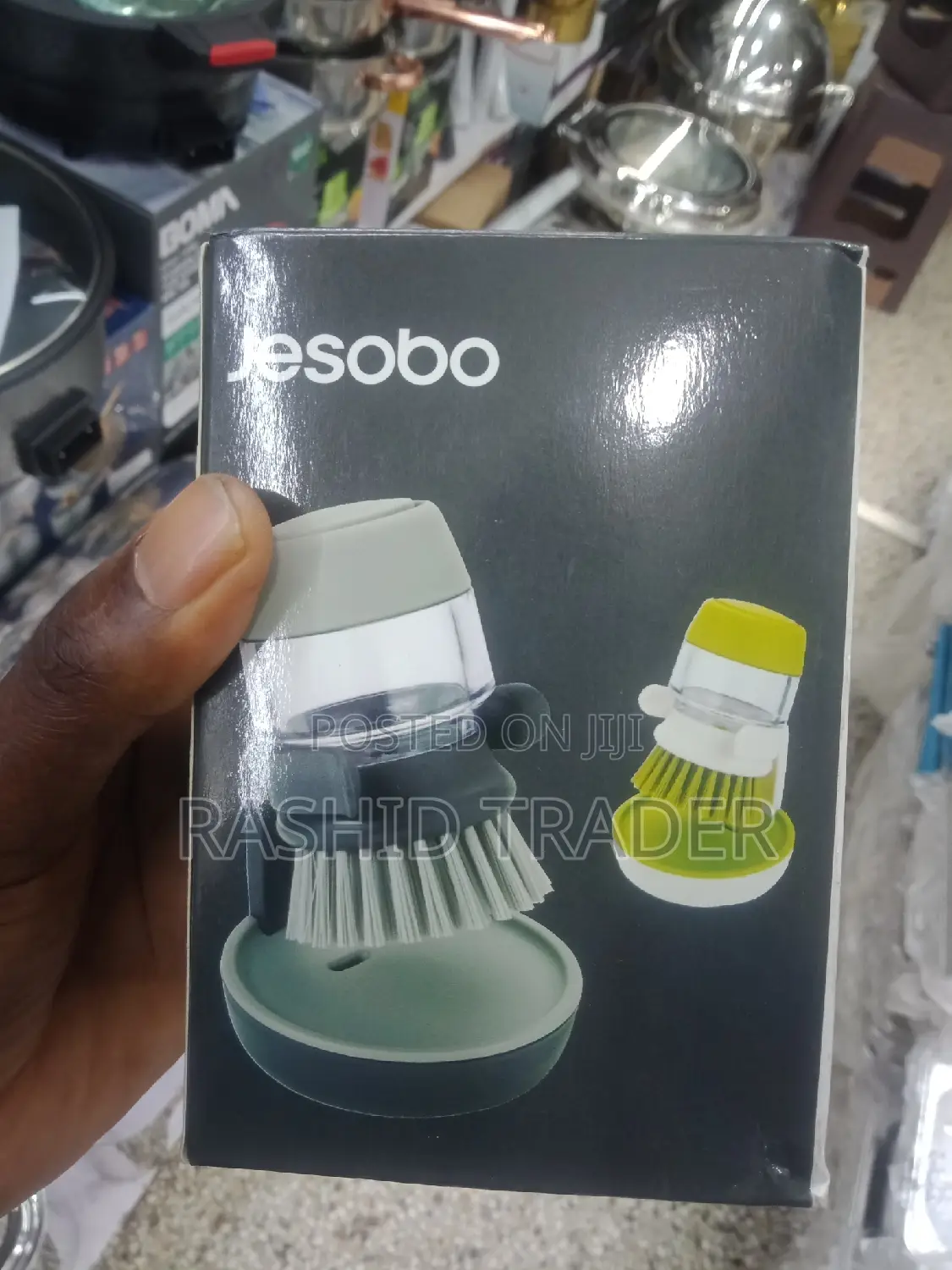 Dispending Palm Storage Brush