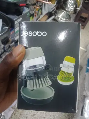 Dispending Palm Storage Brush