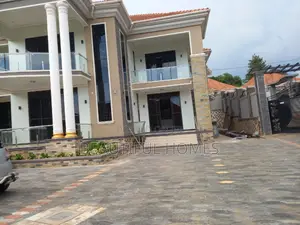 Furnished 6bdrm Mansion in Kira Minister'S for sale