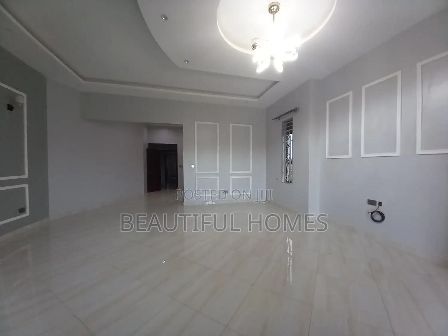 Furnished 6bdrm Mansion in Kira Upscale for sale