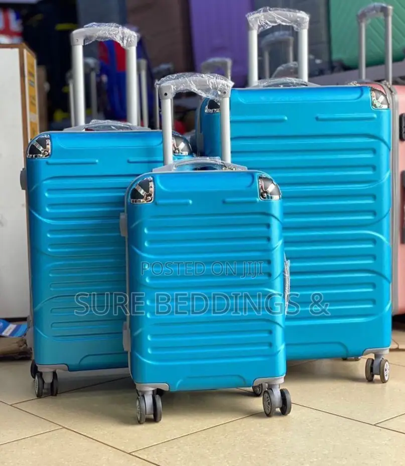 3 PCS Plastic Suitcases